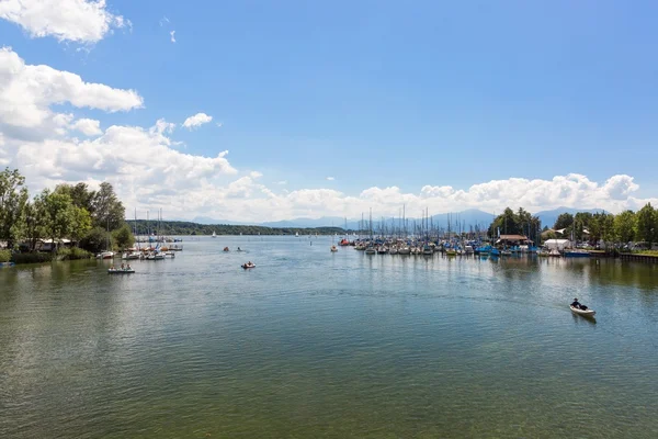 Cykelled runt sjön Chiemsee, Bayern, Tyskland — Stockfoto