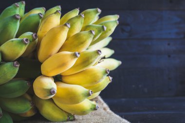 Olgun sarı muz