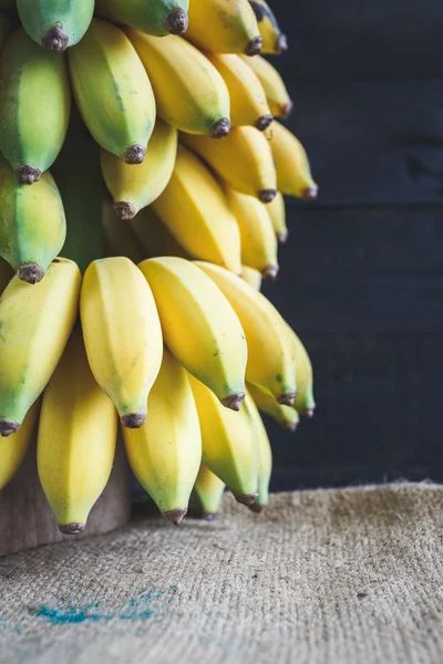 Bananas amarillas maduras —  Fotos de Stock