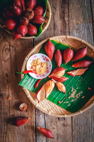 Frutas de salak rojo — Foto de Stock