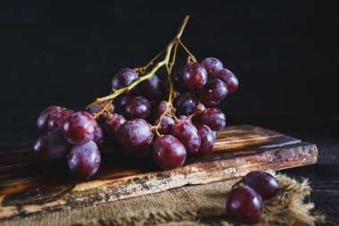 Taze mor üzüm 