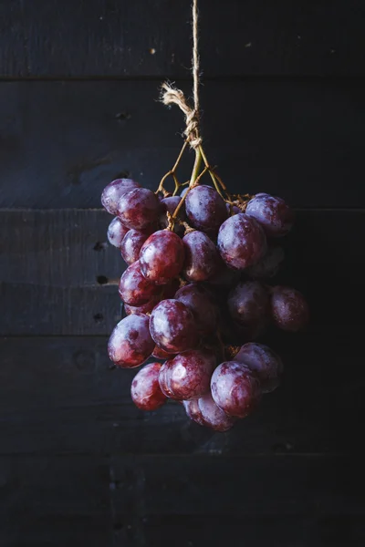 Uvas púrpuras frescas —  Fotos de Stock