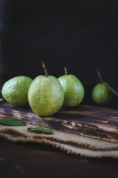 녹색 베트남어 Guavas — 스톡 사진