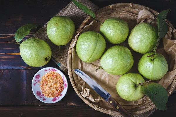 Green Vietnamese Guavas — Stock Photo, Image