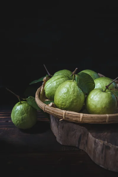 Green Vietnamese Guavas — Stock Photo, Image