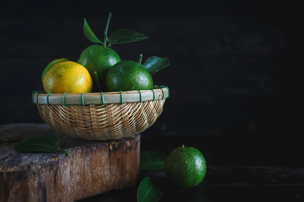 Groene Vietnamees mandarijnen — Stockfoto