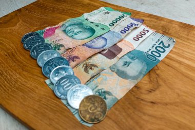 Negara Bankası Endonezya Banknotları 10.000, 2,000, 5,000 ve 20,000 Rupiah ve Coins
