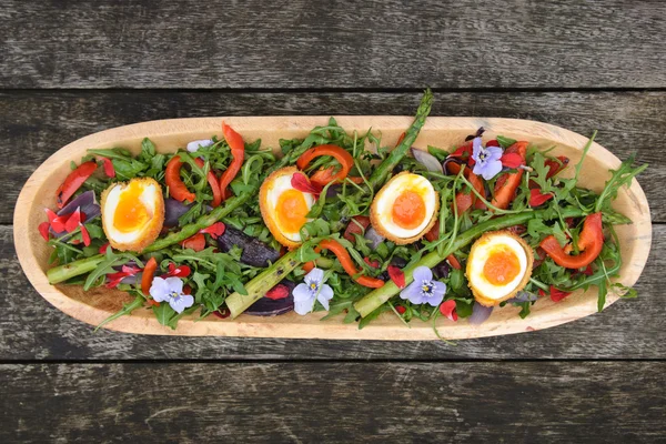 sebze ve yumurta salatası