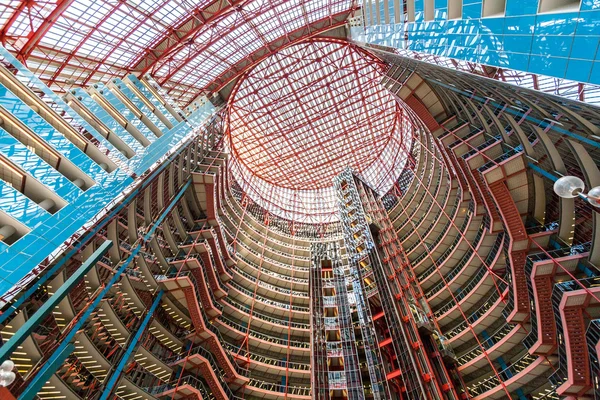 Interieur van de James R. Thompson Center — Stockfoto