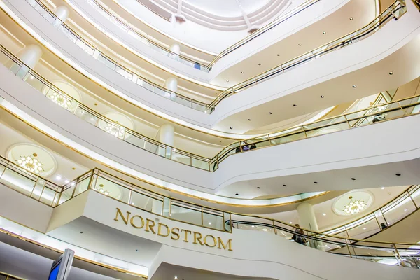 Nordstrom shopping mall Jogdíjmentes Stock Képek