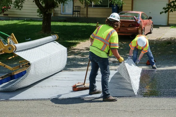 Konut sokak asfaltlanması