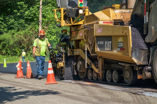 Konut sokak asfaltlanması