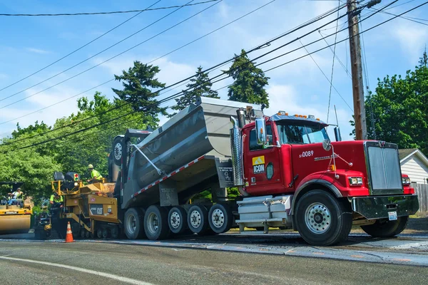 Konut sokak asfaltlanması