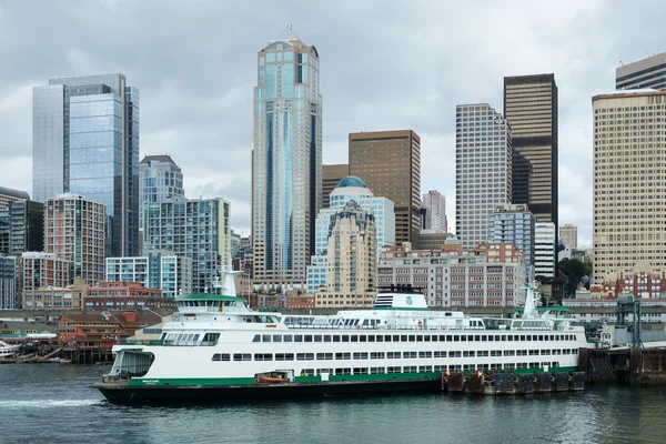 Lodí Panorama a Seattle — Stock fotografie