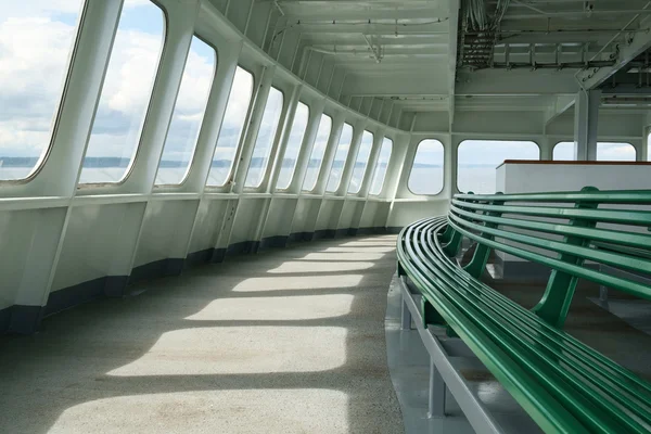 Banco de asientos interior frente al ferry —  Fotos de Stock