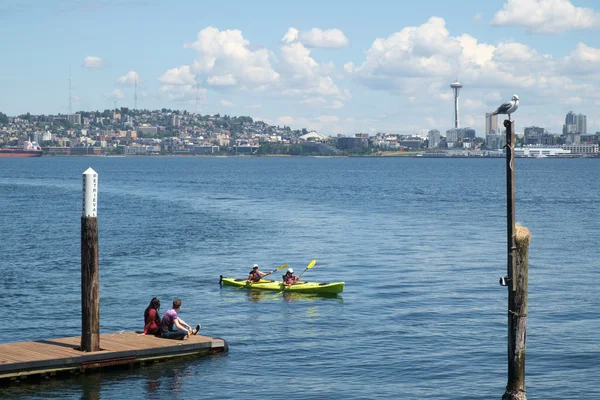 Kayaks recreativos en Puget Sound — Foto de Stock