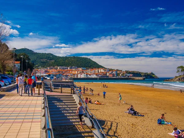 Lekeitio beach island on sunny day — Stock Photo, Image