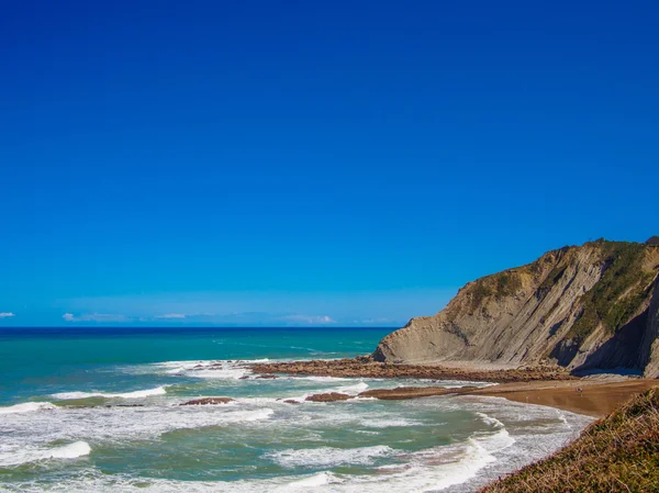 Lekeitio Strandinsel an sonnigem Tag — Stockfoto