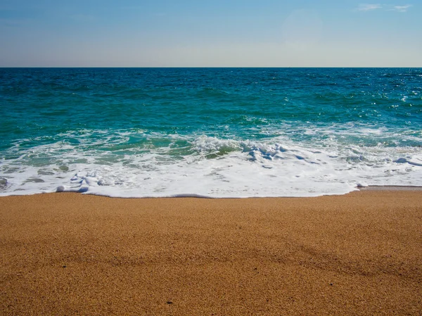 Akdeniz, barcelona'nın kıyılarında