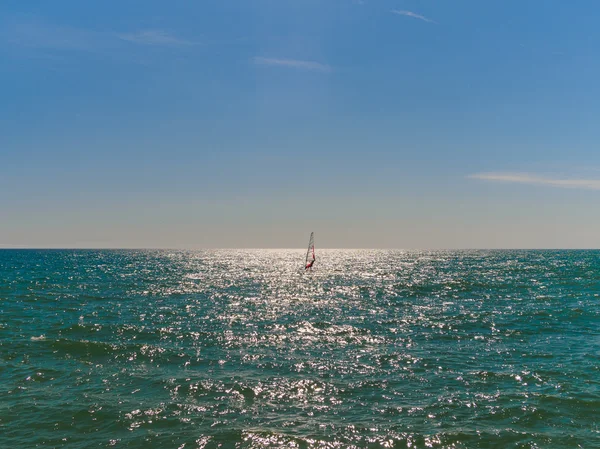 Windsurf en la playa de Caldetes — Foto de Stock