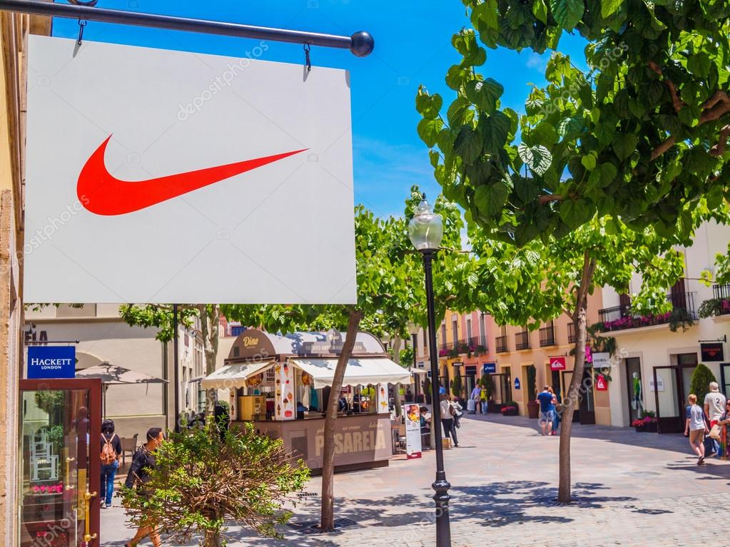 Tienda Nike Discount, 55% OFF | www.colegiogamarra.com