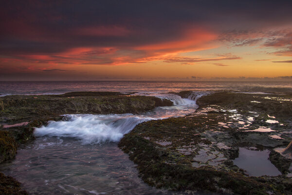 Пляж Саварна на острове Ява, Индонезия

