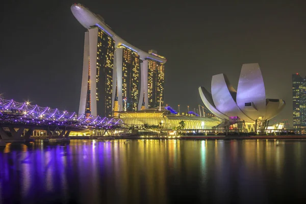 Singapur Dünyanın Büyük Çatı Havuzu Için Ikonik Oteli Ödüllü Yemek — Stok fotoğraf