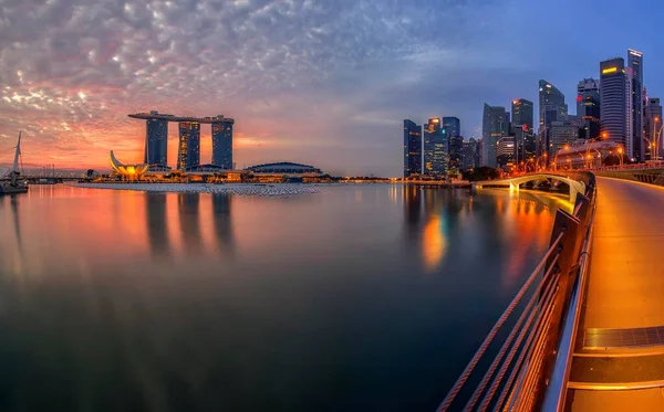 Singapur Dünyanın Büyük Çatı Havuzu Için Ikonik Oteli Ödüllü Yemek — Stok fotoğraf