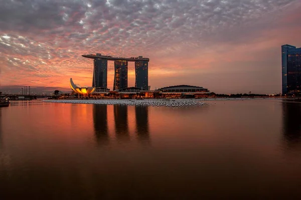 Najbardziej Charakterystyczny Hotel Singapurze Dla Największego Świecie Basenu Infinity Dachu — Zdjęcie stockowe