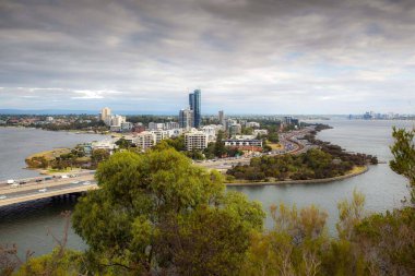 Batı Avustralya 'nın Perth şehri Kings Park Garden' dan izlendi. 10 02 2026