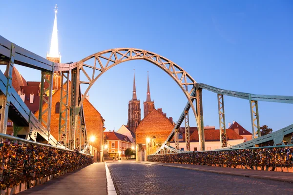 Landmark bridge to tum island in Wroclaw — Stock Photo, Image