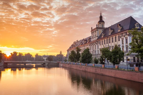 Beautiful Wroclaw riverside — Stock Photo, Image