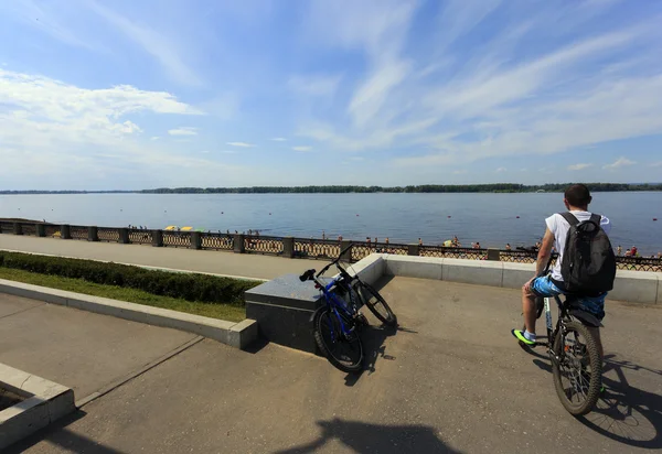 Stopp för vila medan Cykling — Stockfoto