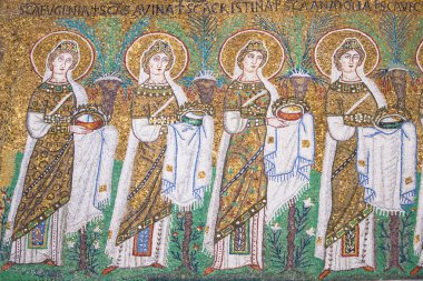 Ravenna, İtalya - 7 Temmuz 2016 - Basilica San Vitale mozaikler