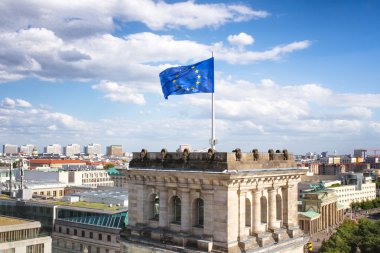 Reichstag Avrupa bayrağı