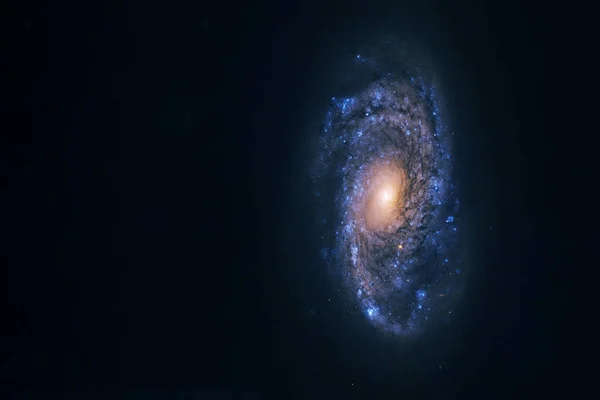 漂亮的螺旋星系这张照片的内容是由NASA提供的. — 图库照片