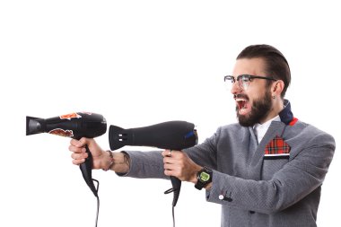 stüdyoda bir saç kurutma makinesi ile şık Kuaför