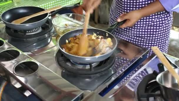 Uczyć gotowania Thaifood — Wideo stockowe