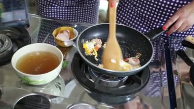 Thaifood yemek öğretmek