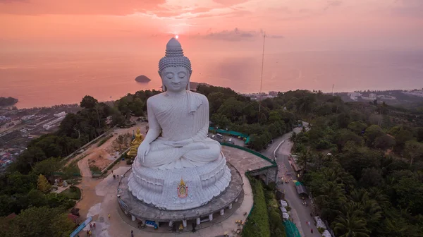 Phuket's Big Buddha is one of the island's — Stock Photo, Image