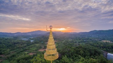 golden pagoda on Sunset 
