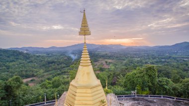 golden pagoda on Sunset 