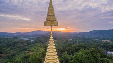 golden pagoda on Sunset 
