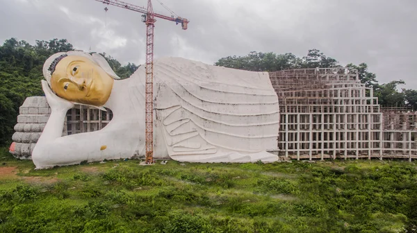 Construyendo el Buda más grande del mundo — Foto de Stock