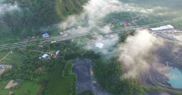 Vista aerea della vecchia cava al mattino — Video Stock