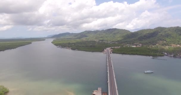 SiriLanta bridge Krabi — Stock Video