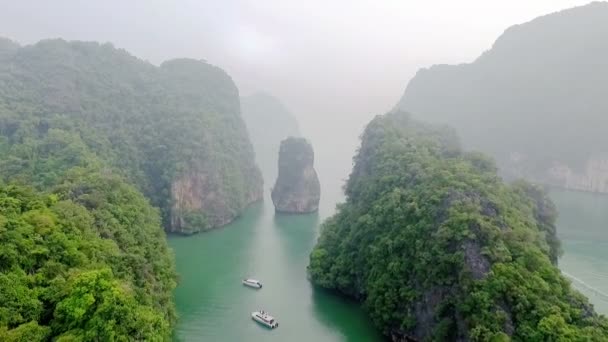 Adaları Phang Nga Körfezi'nde — Stok video