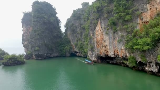 Öarna i Phang Nga viken — Stockvideo