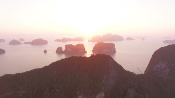 Fotografía aérea en Phang Nga golfo — Vídeos de Stock