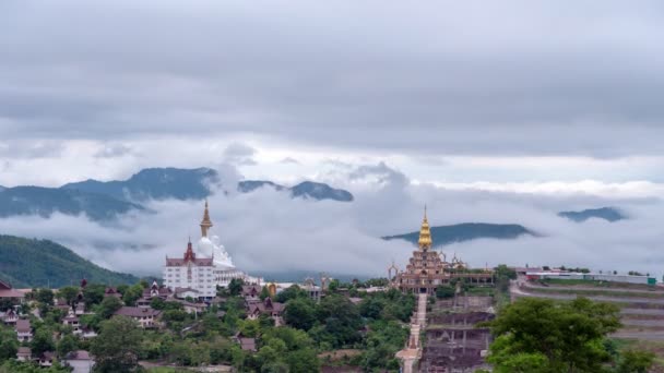 Mgła Timelaps Poruszają Się Wokół Pięknego Złotego Pawilonu Słynnego Posągi — Wideo stockowe